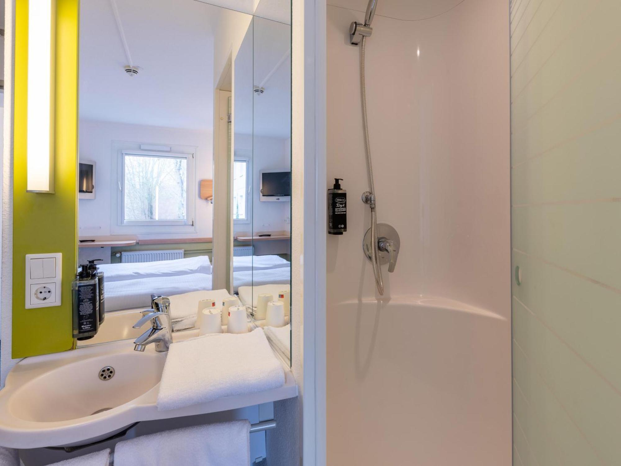 B&B Hotel Aachen-Nord ภายนอก รูปภาพ