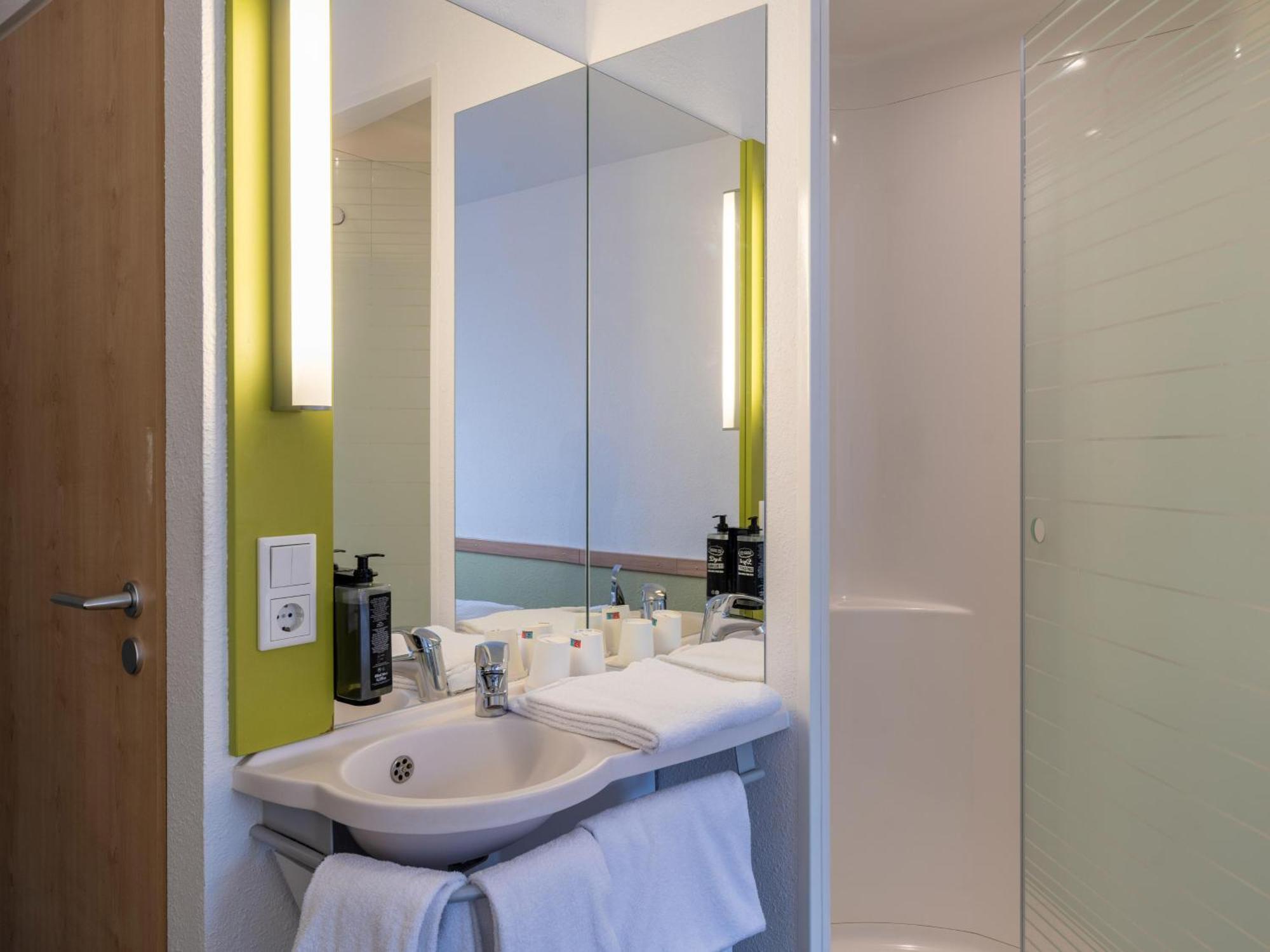 B&B Hotel Aachen-Nord ภายนอก รูปภาพ