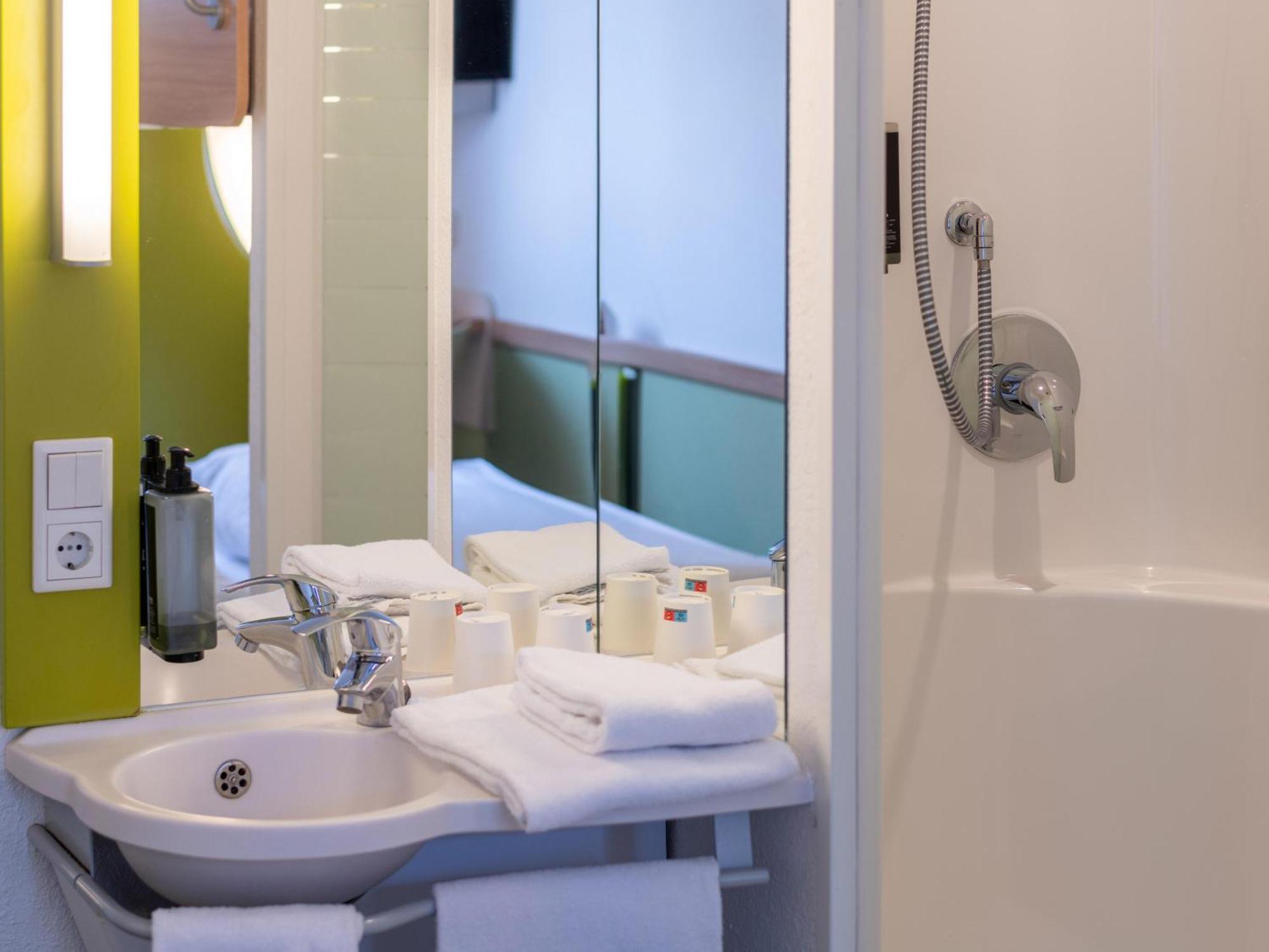 B&B Hotel Aachen-Nord ภายนอก รูปภาพ